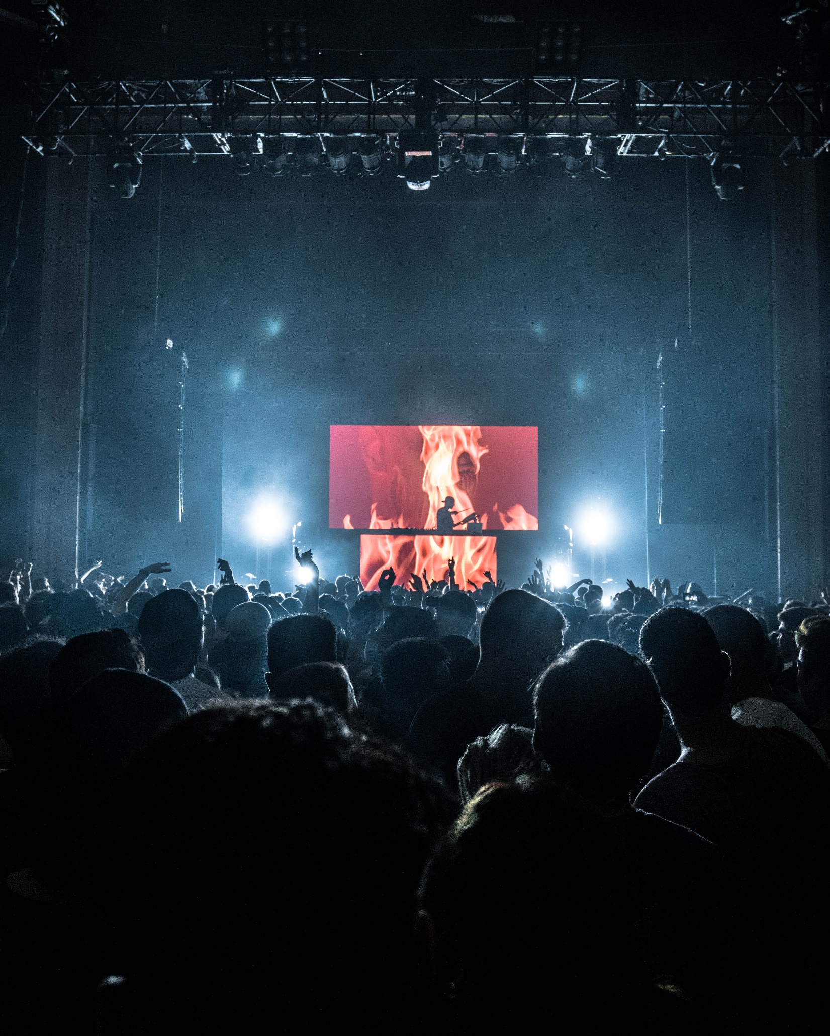 Concert with a Big Screen