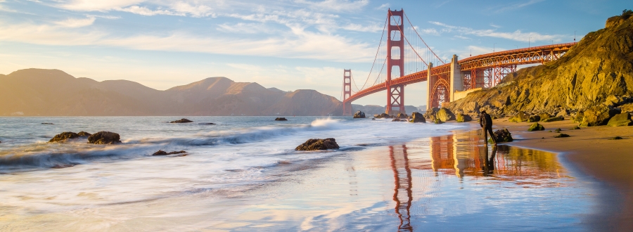 Sunrise view of Golden Gate Bridge
