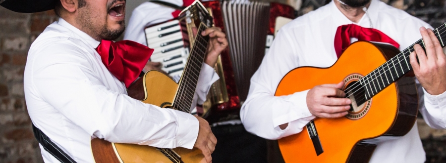 Three piece Mexican band